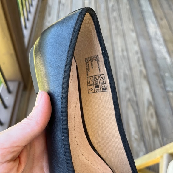 Never Worn Lands End flat with gold detail on front - Picture 3 of 6